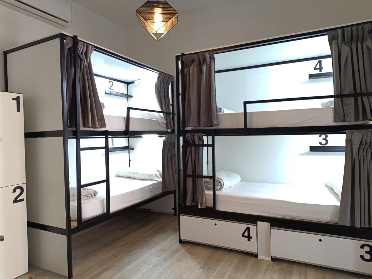 Bed in 12-Bed Mixed Dormitory Room with Private Bathroom,1554846700:JPEG