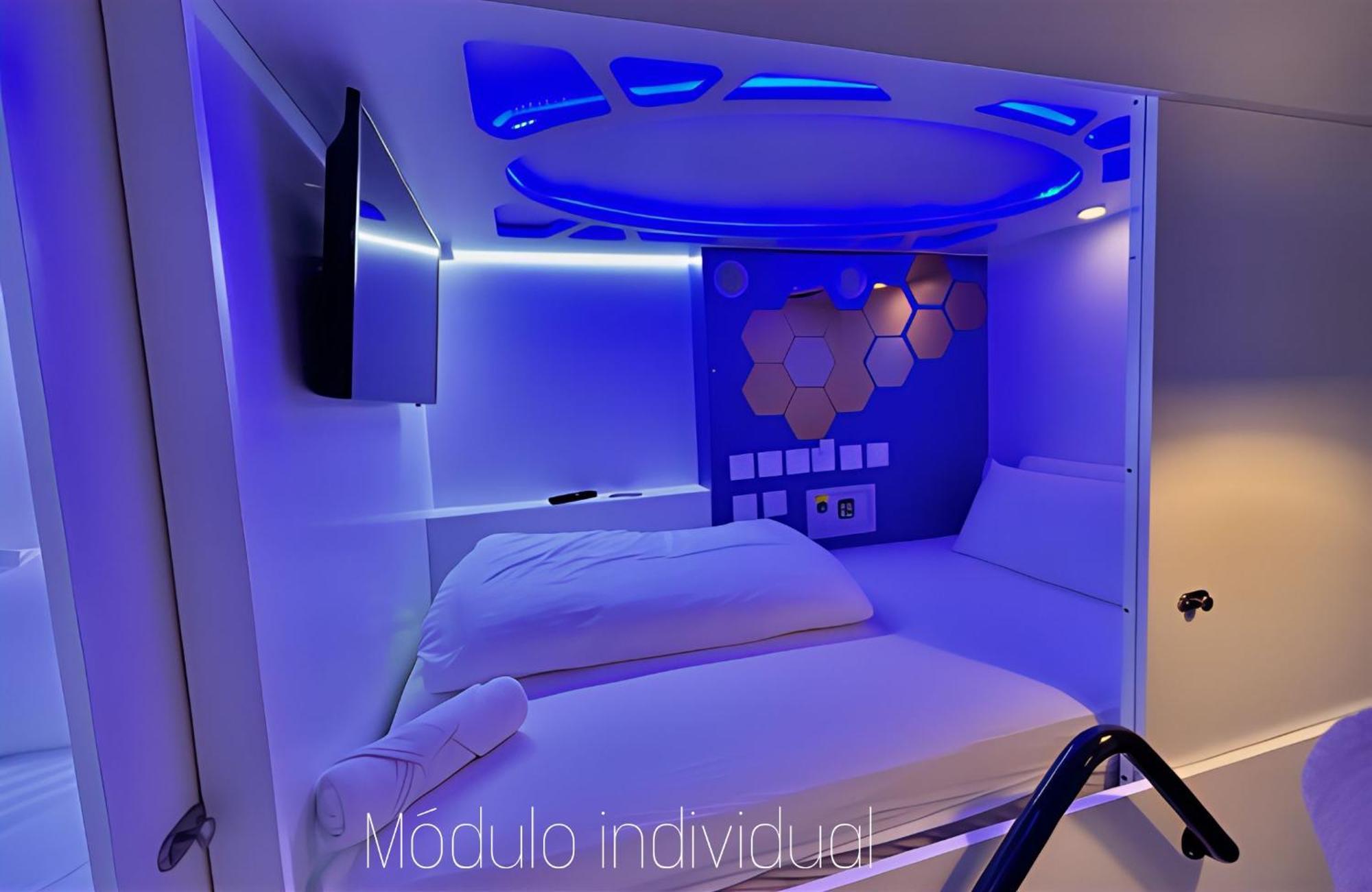 Módulo Individual en habitación compartida mixta con 6 módulos