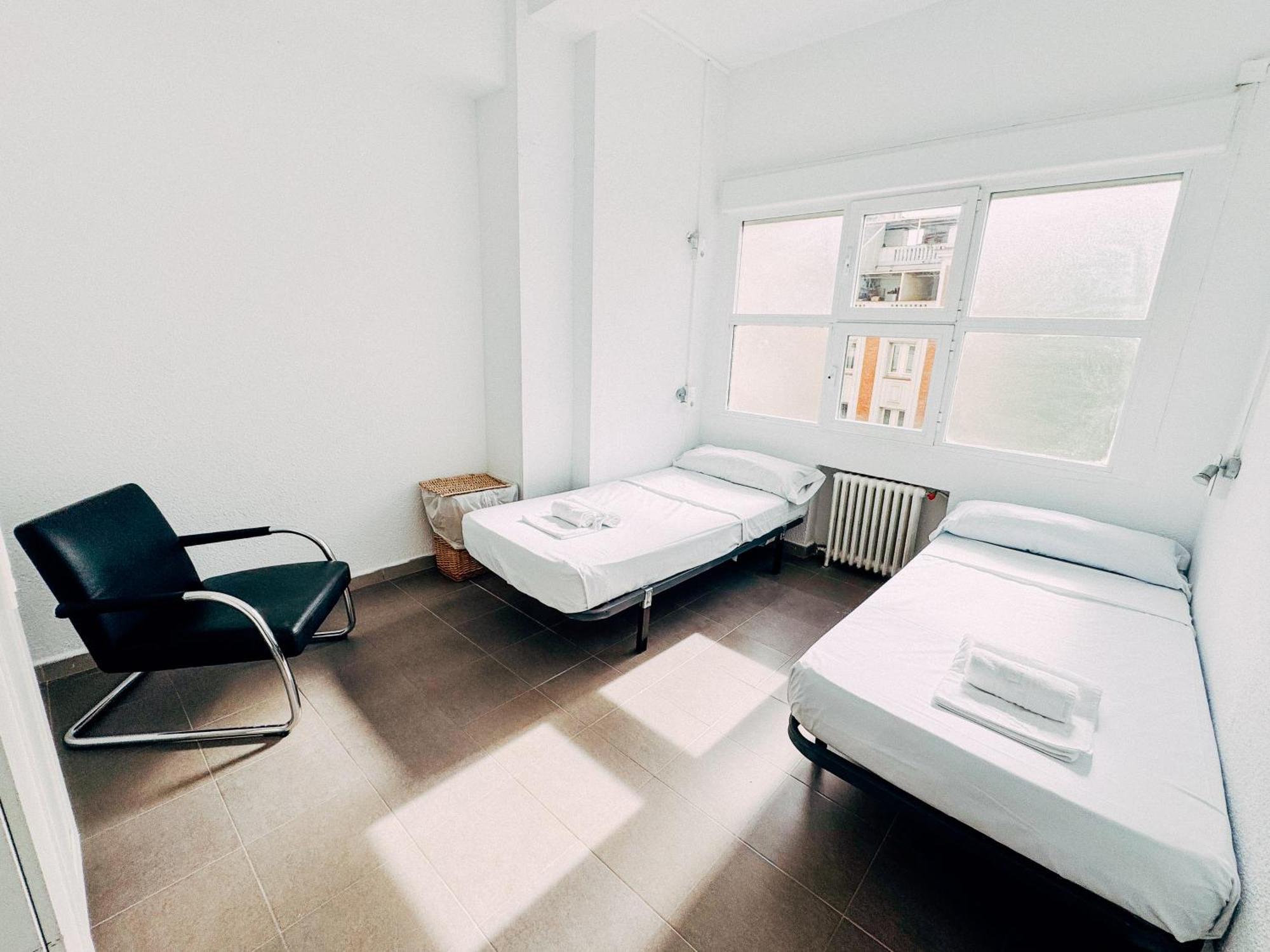 Twin Room with Private Bathroom,1698947217:JPEG