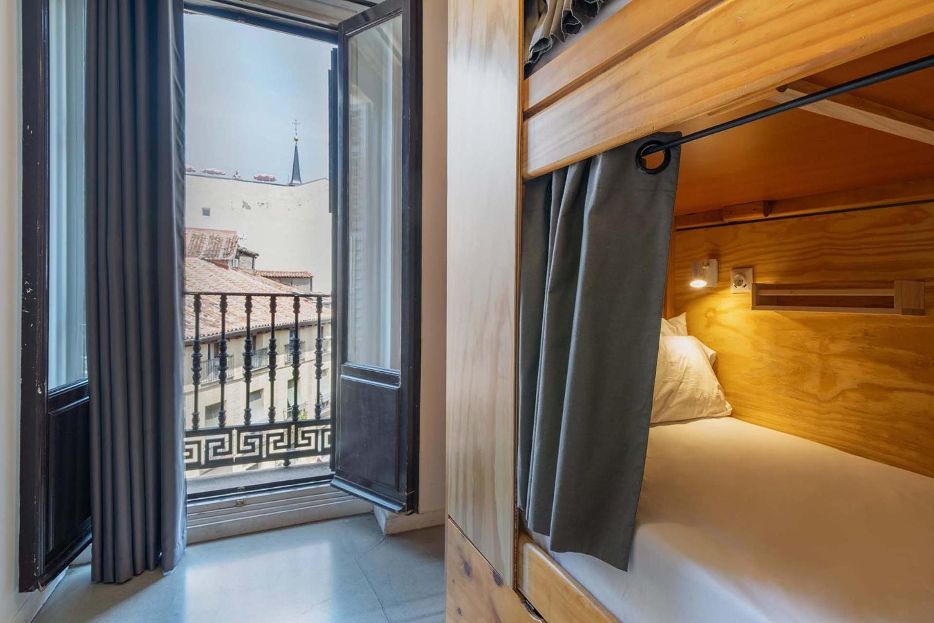 Cama Individual en habitación compartida para mujeres de 4 camas - baño privado