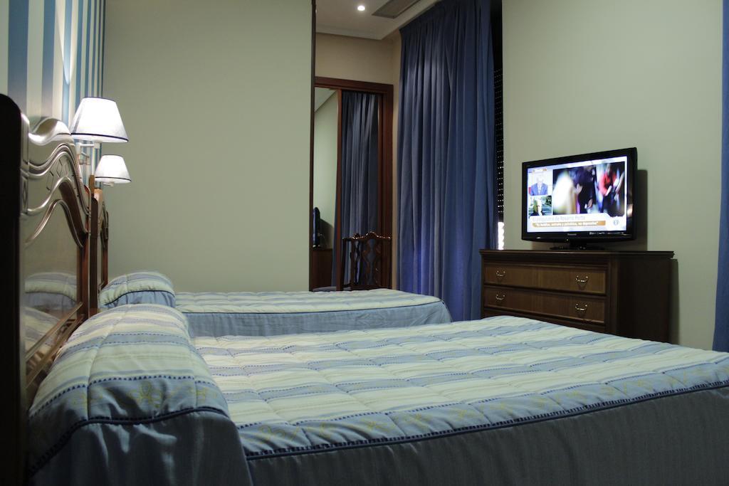Twin Room,352536661:JPEG