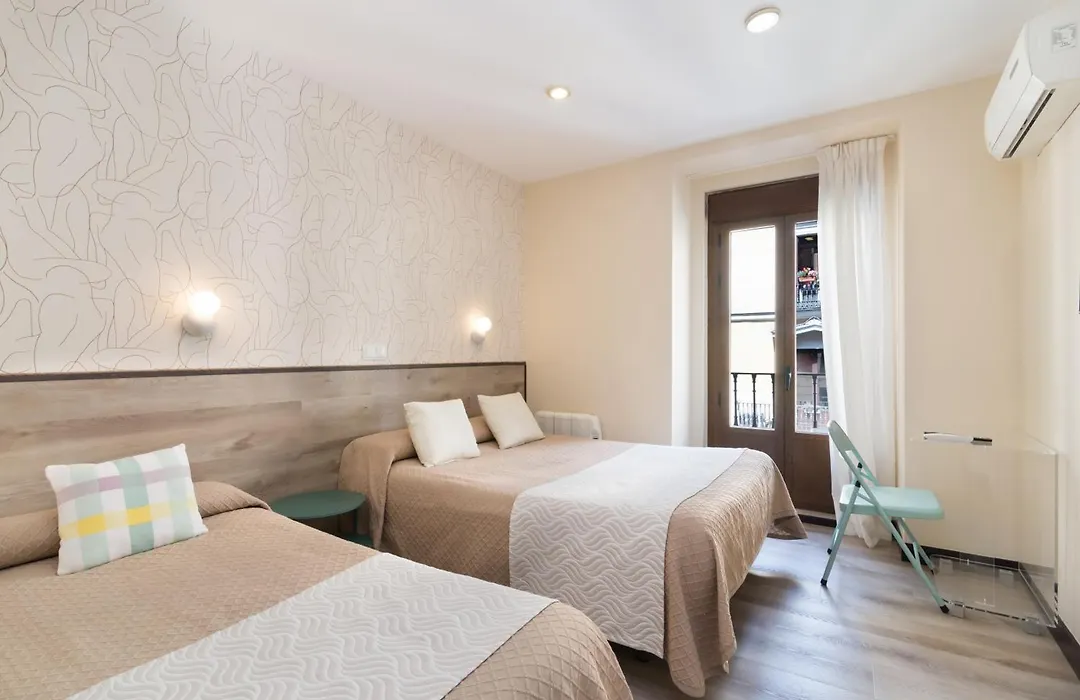 Hostal Art Madrid-1