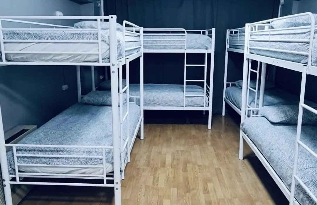 Hostel 165-1