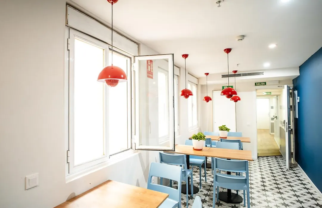 Adventure Hostel Madrid-1