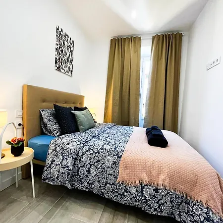 Madrid Private Rooms - Ferrer-3